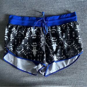 Fabletics Suva Run Short II Black Tie Dye / Cobalt Size Medium